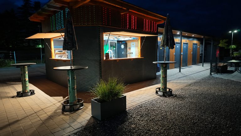 Kiosk with terrace at the motorhome park